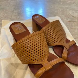 Stunning Tory Burch sandals